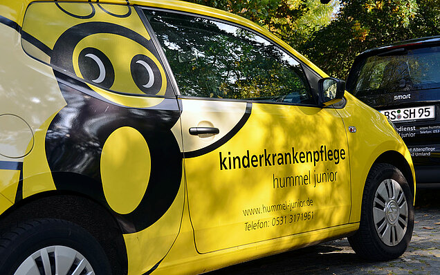 Fahrzeugbeschriftung Pflegedienst Hummel junior Braunschweig